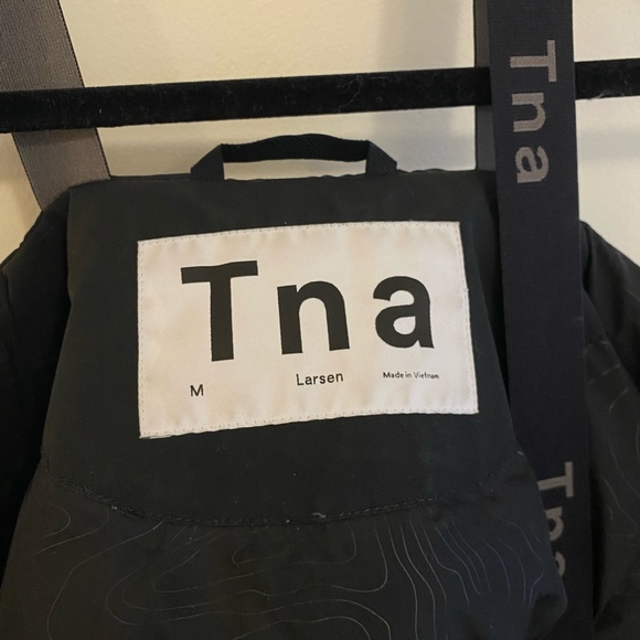 Aritzia winter parka - Picture 5 of 8